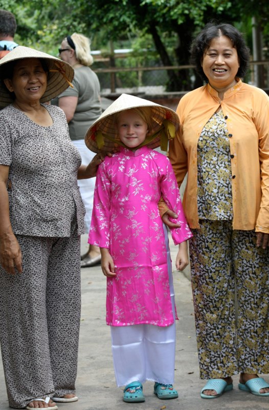 Estelle models with 2 very happy ladies