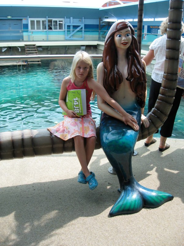 Estelle and her new friend