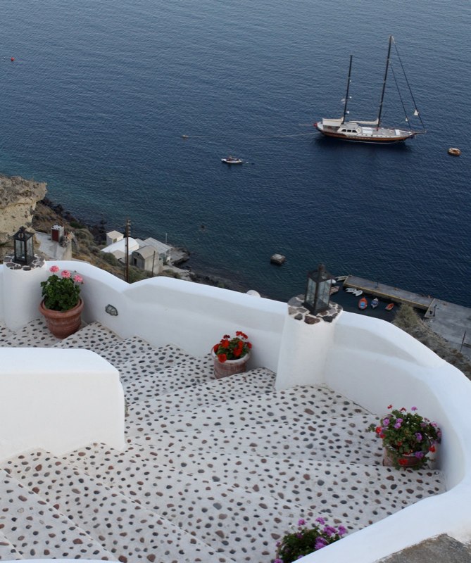 Steps to the ocean