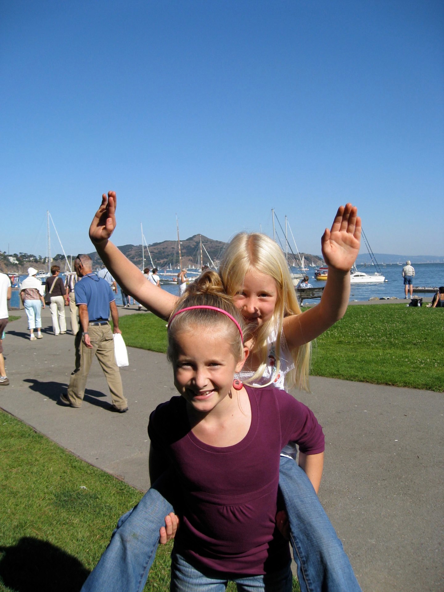 Look no hands