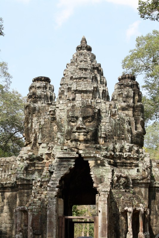 Elephant gate