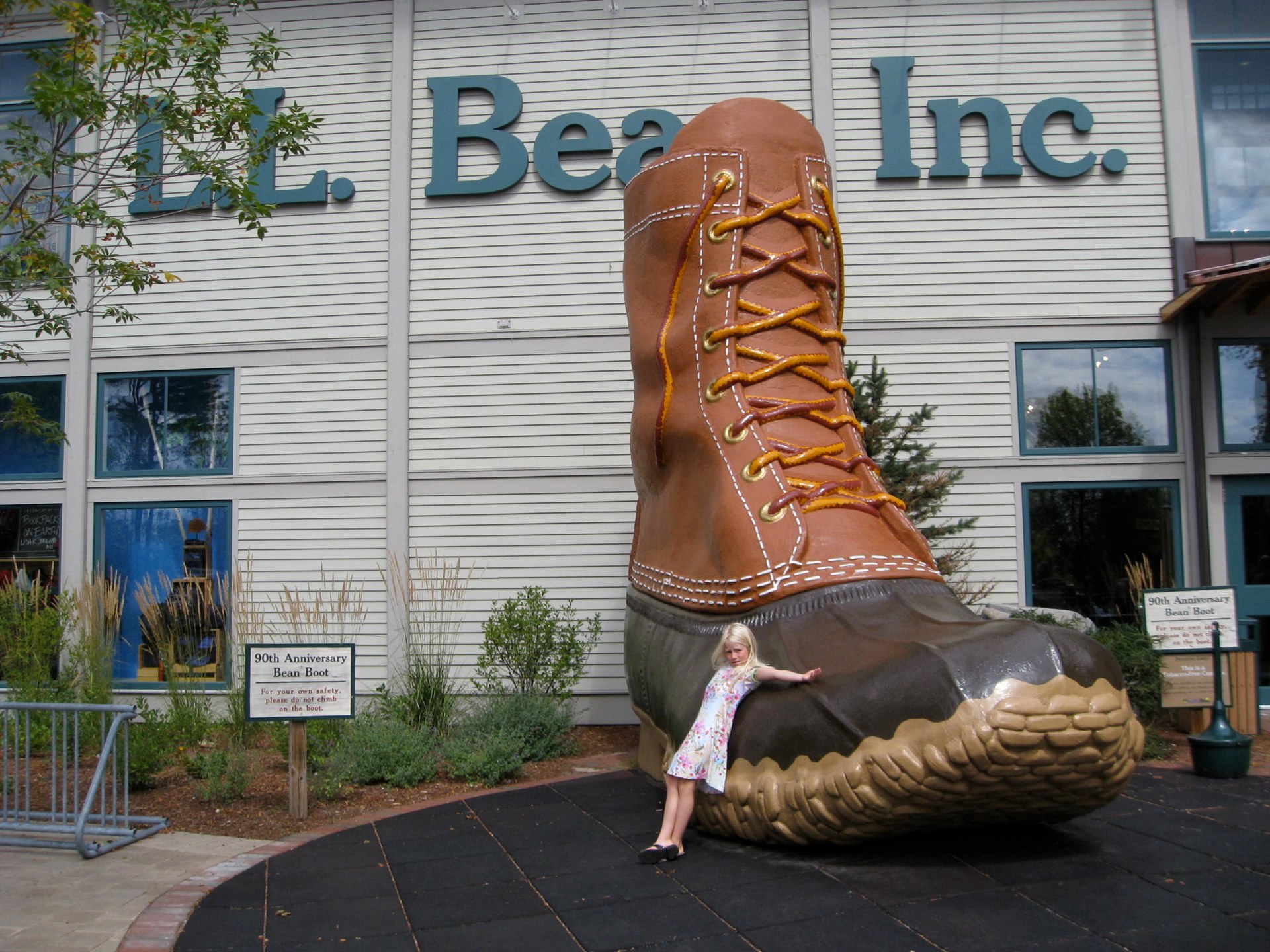 Outlet center LL BEAN