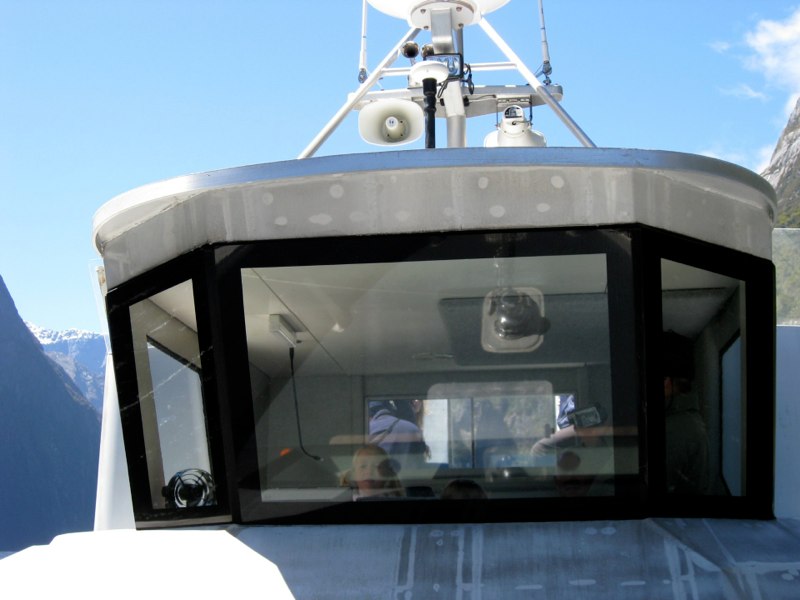 Estelle drives the boat!