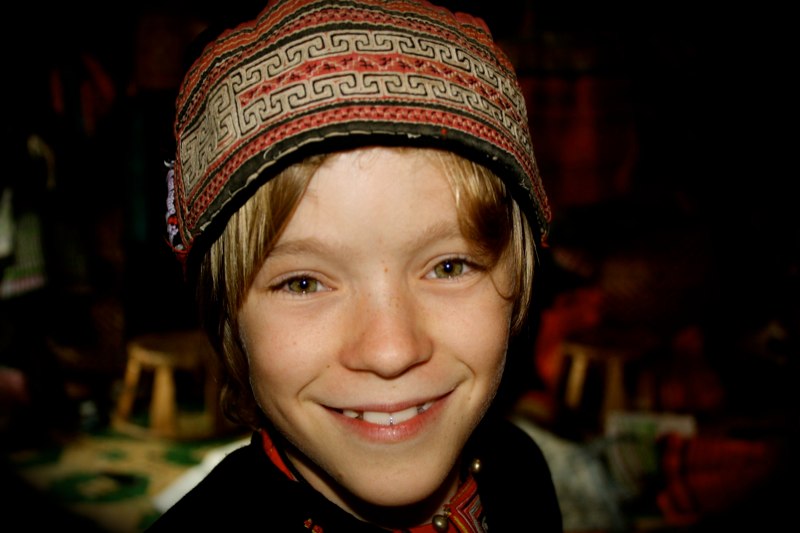 Oskar in a hat from Sapa