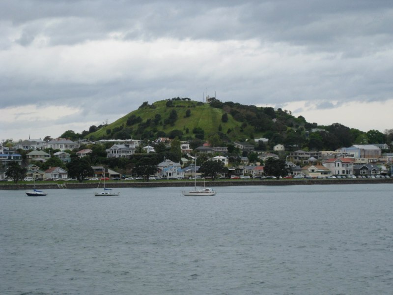 Davenport and a volcano