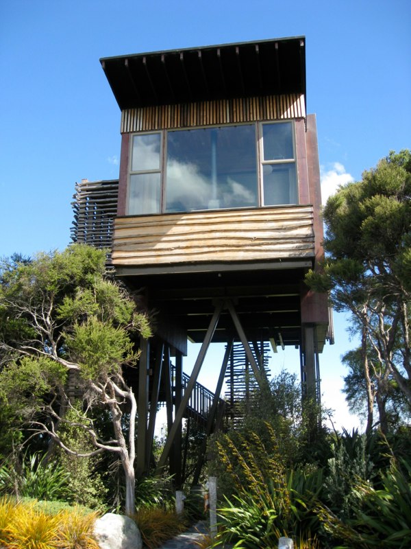 The Hapuku Lodge.