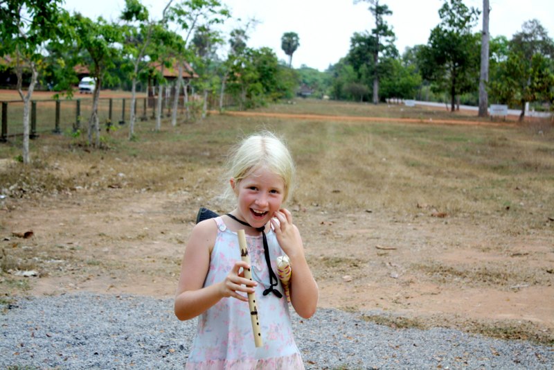 Estelle bought a flute