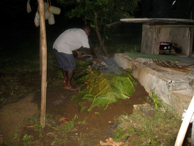 The food was mad underground with hot stones