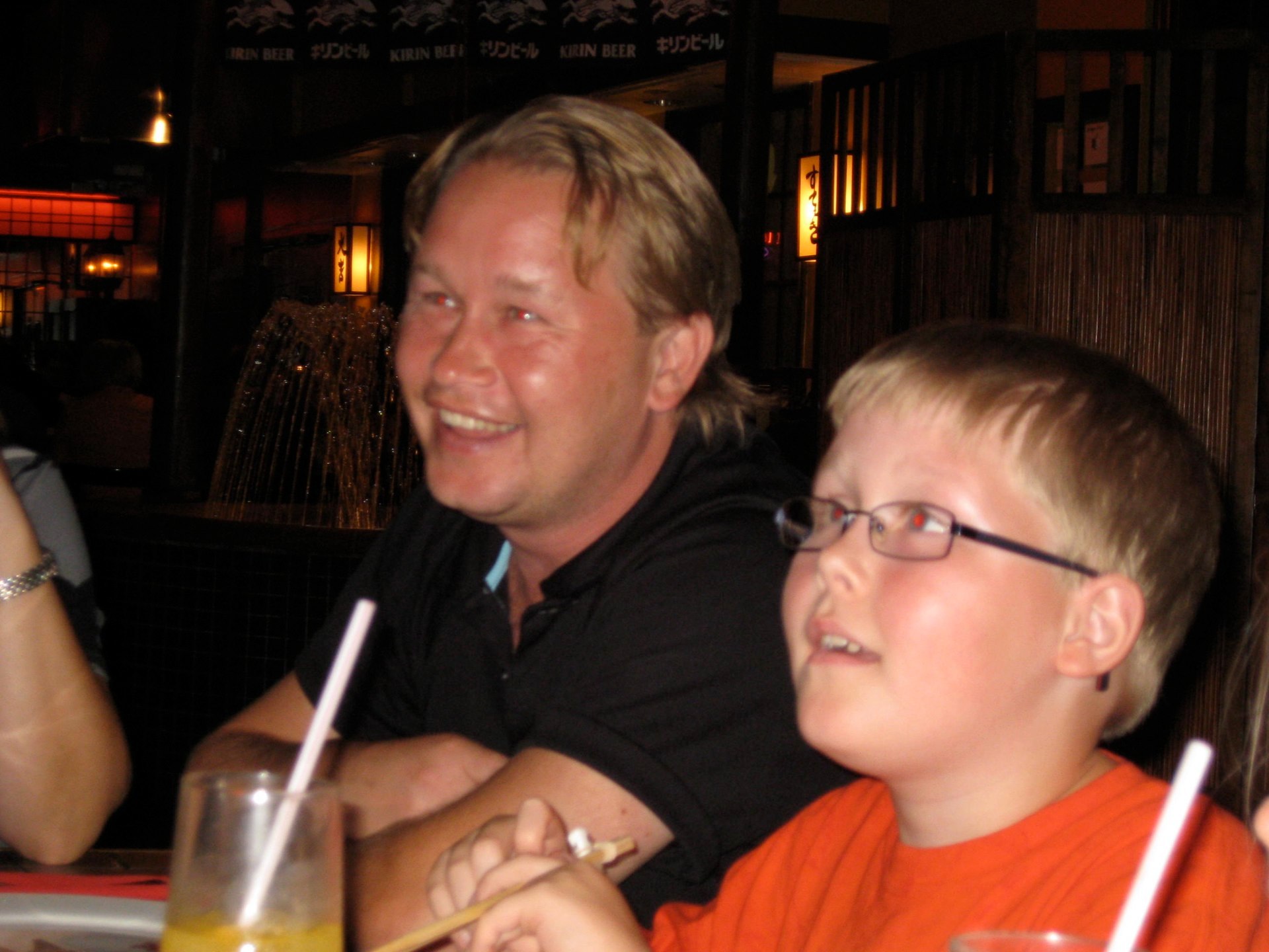 Viktor och Danne are having fun