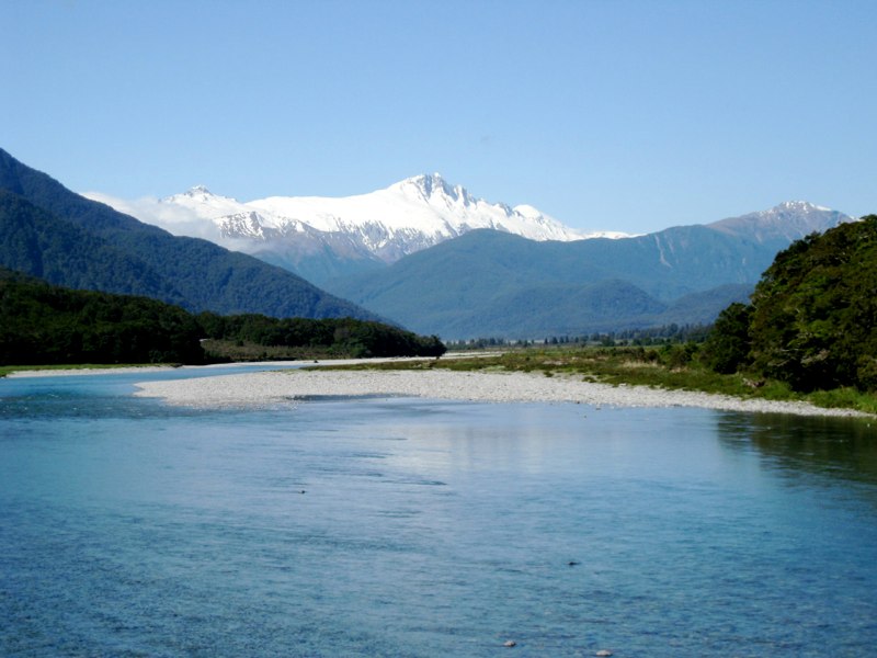Wanka Lake and Mount..?